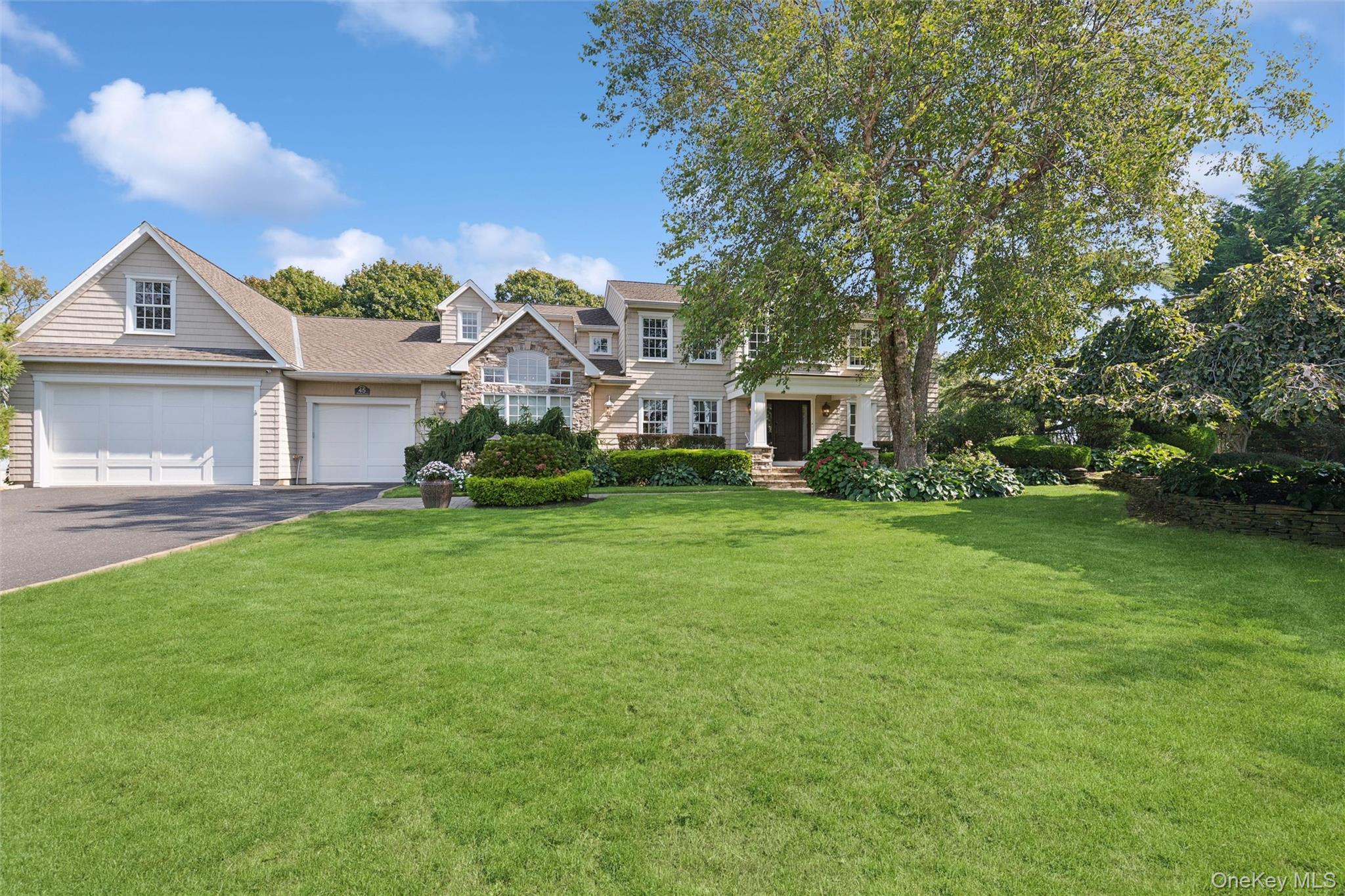 45 Blue Point Avenue, Blue Point