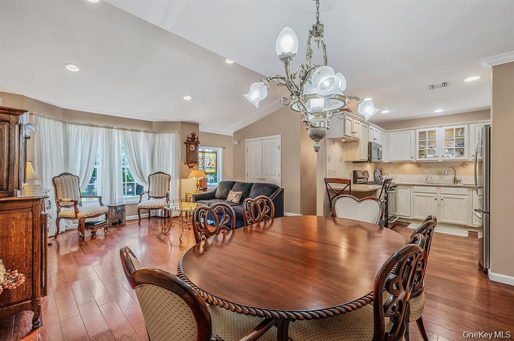 1130 Savoy Drive — photo 15