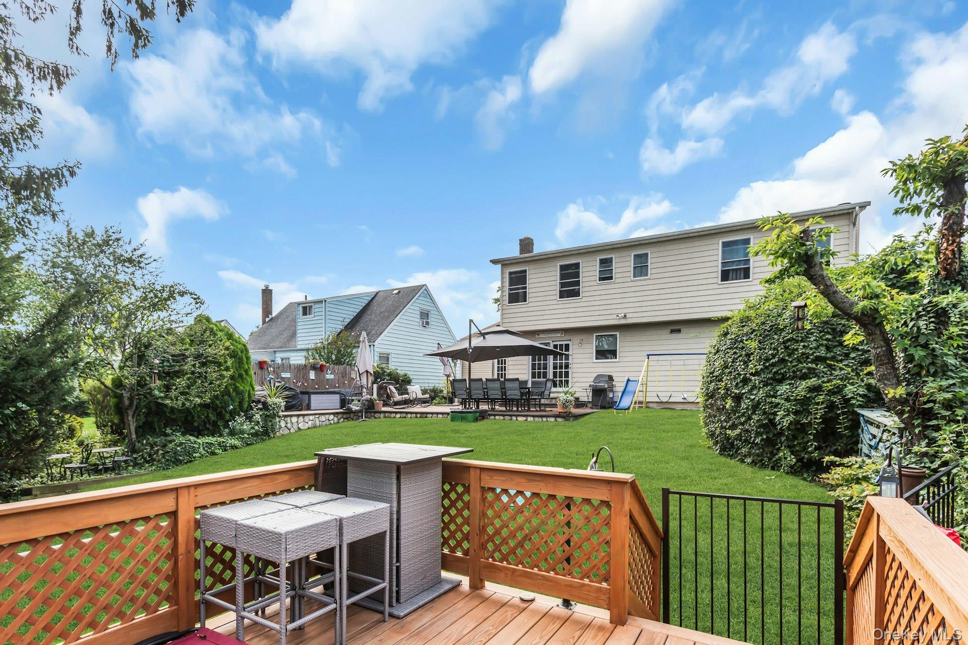 22 Bryce Avenue — photo 31