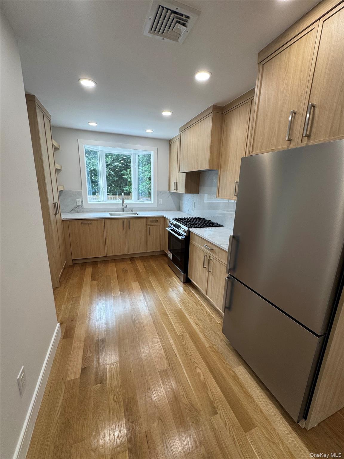 118 Willow Street — photo 13