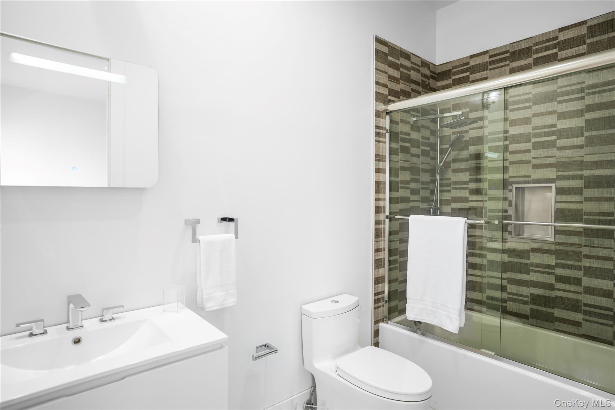 157 Cliff Road — photo 32