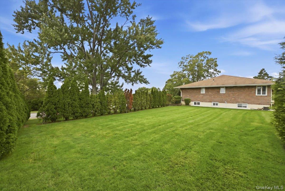 47 Royal Way — photo 39