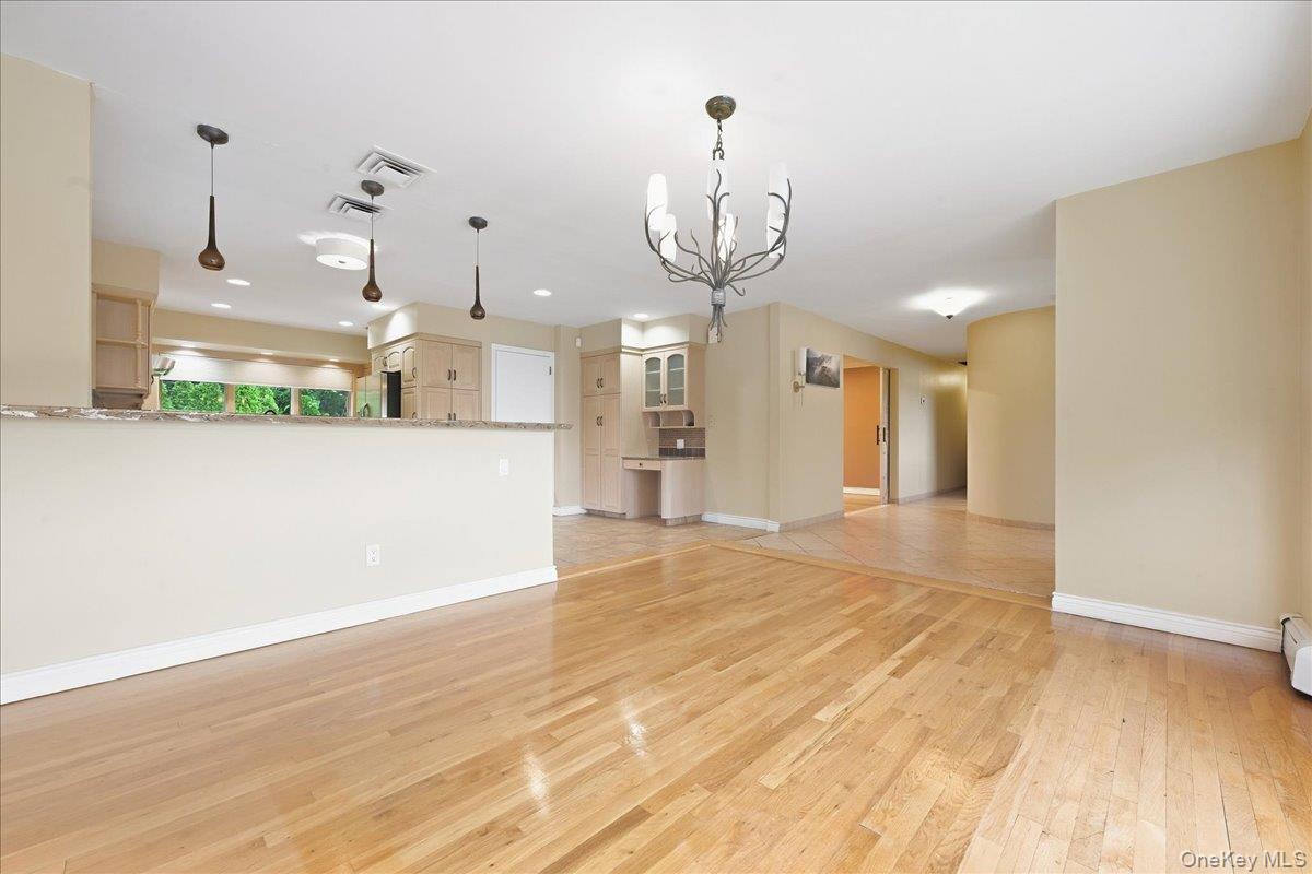 47 Royal Way — photo 8