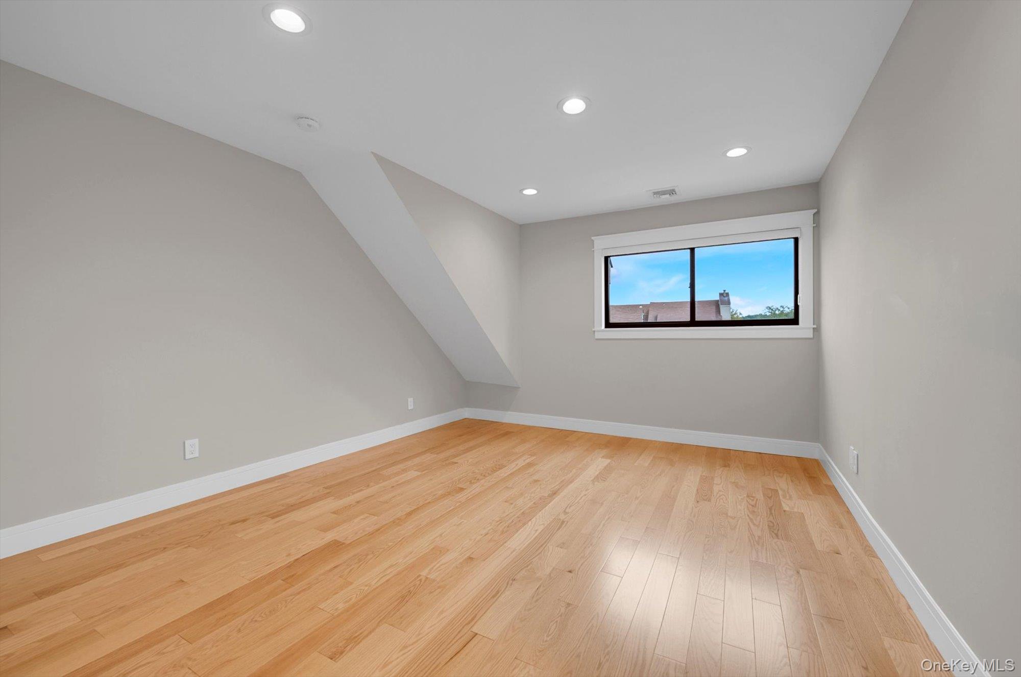 8 John Bean Court — photo 21