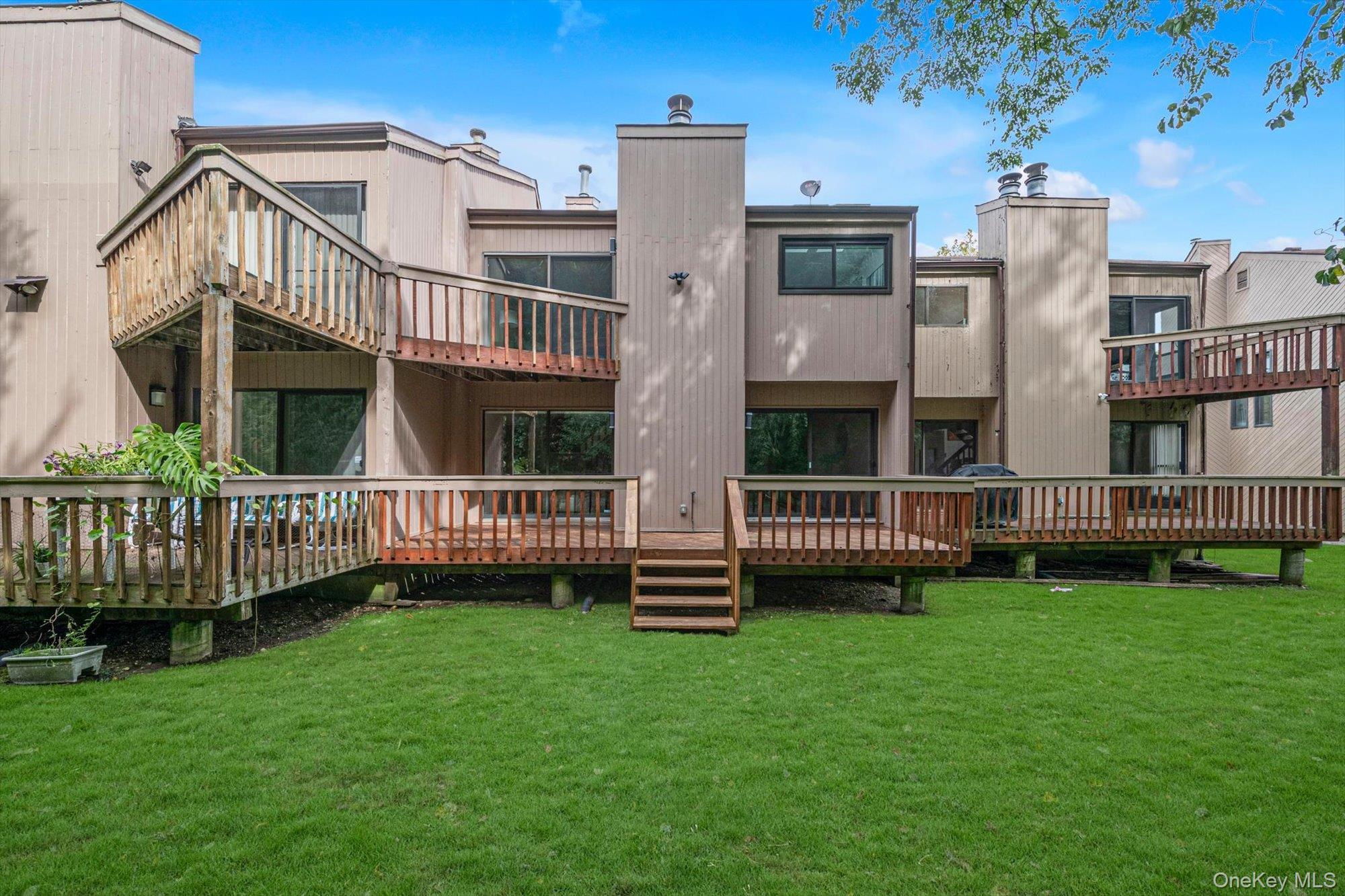 8 John Bean Court — photo 29