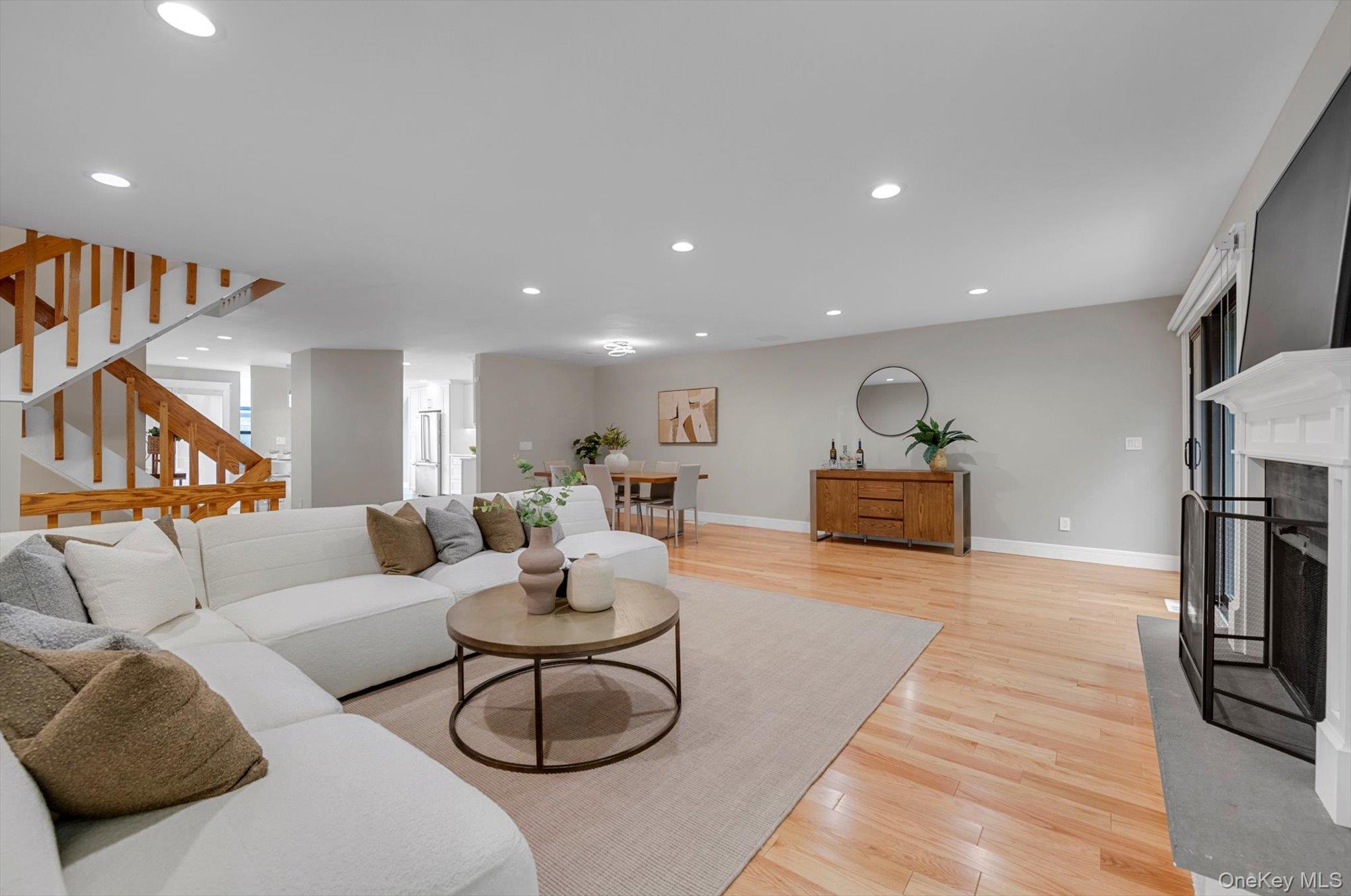 8 John Bean Court — photo 6