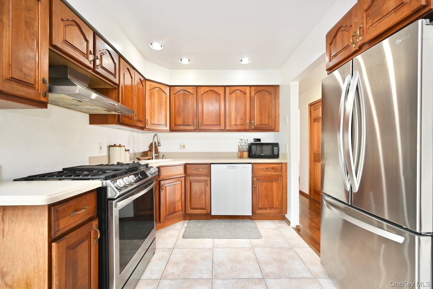 371 Iowa Avenue — photo 10