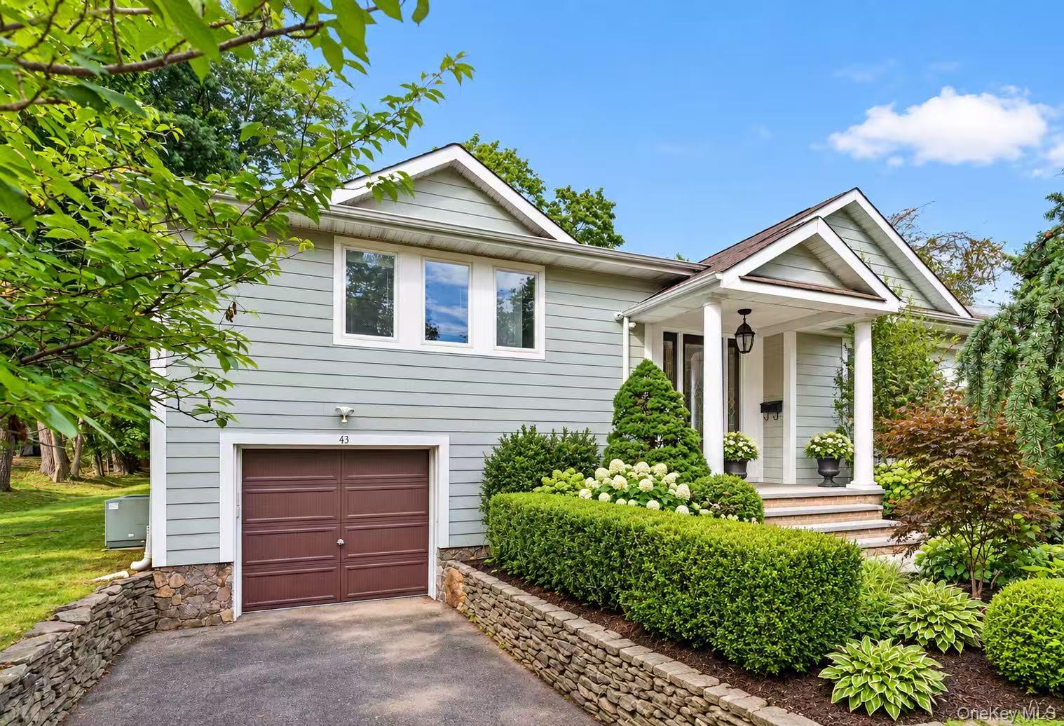 43 Fernwood Lane, Roslyn