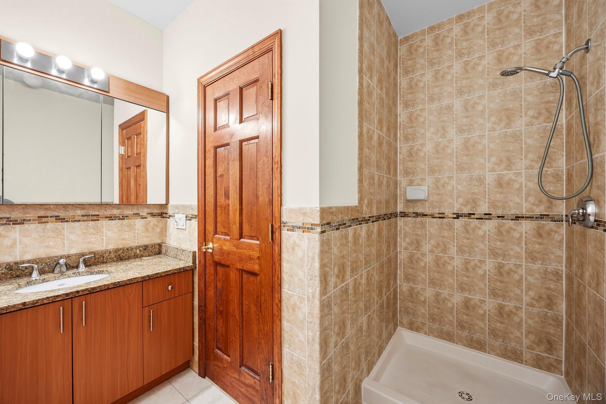 6 Mastro Road — photo 13