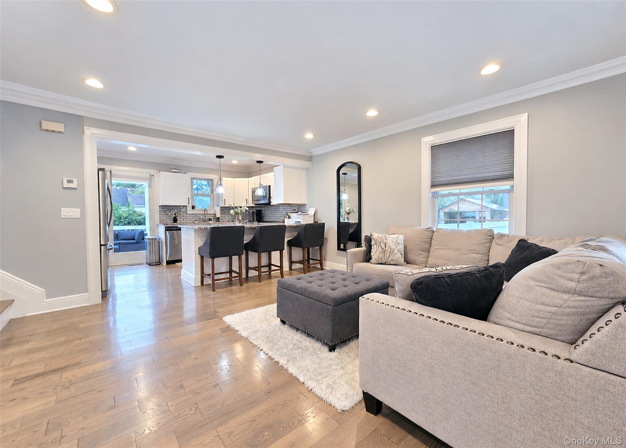 124 Bradford Avenue — photo 2