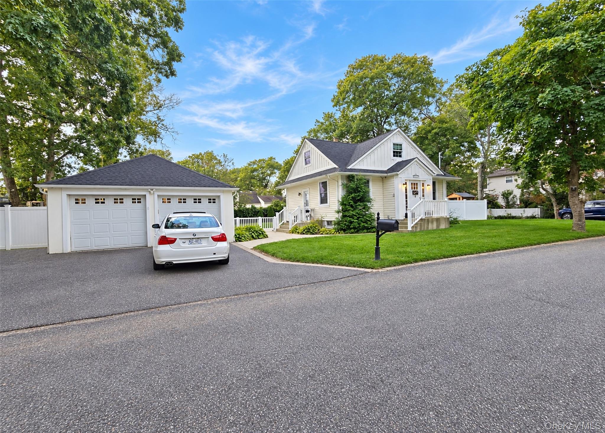 124 Bradford Avenue, Holbrook