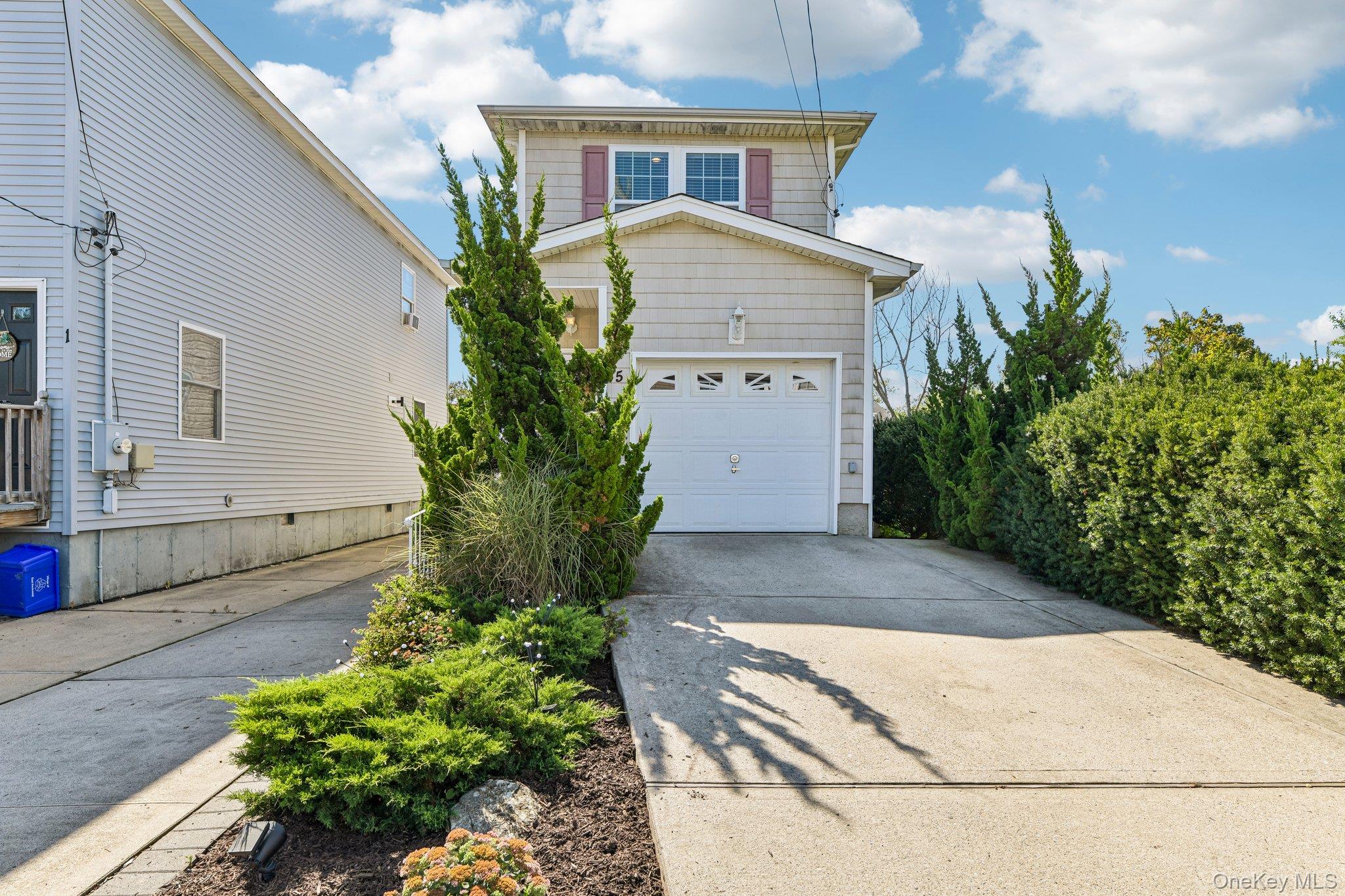 5 Martin Street, East Rockaway