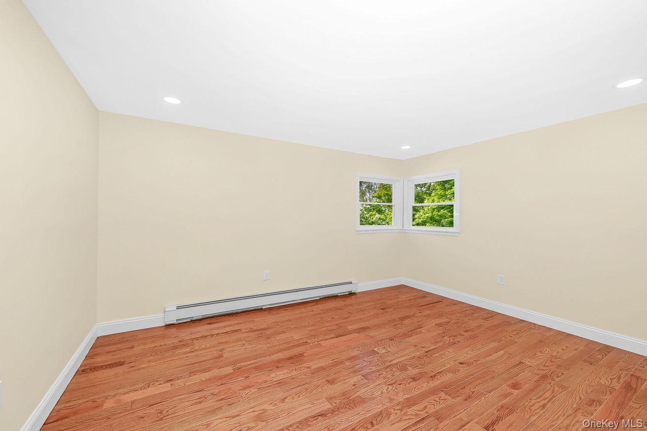 212 Westbury Boulevard — photo 11