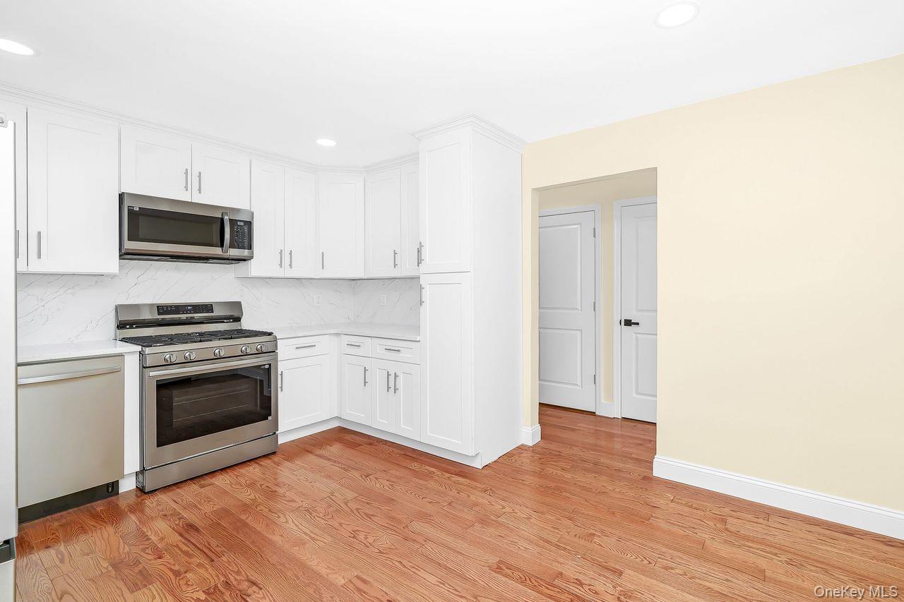 212 Westbury Boulevard — photo 19