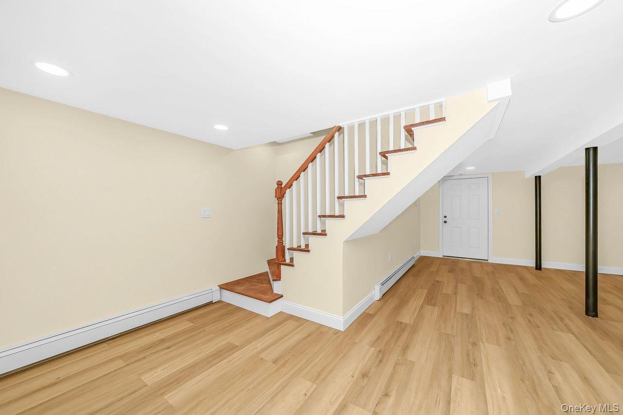 212 Westbury Boulevard — photo 24
