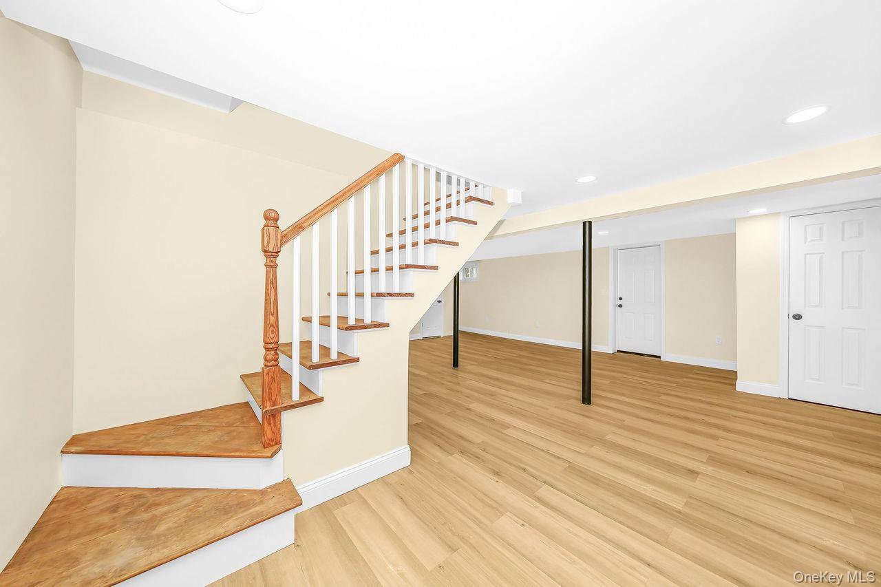 212 Westbury Boulevard — photo 26