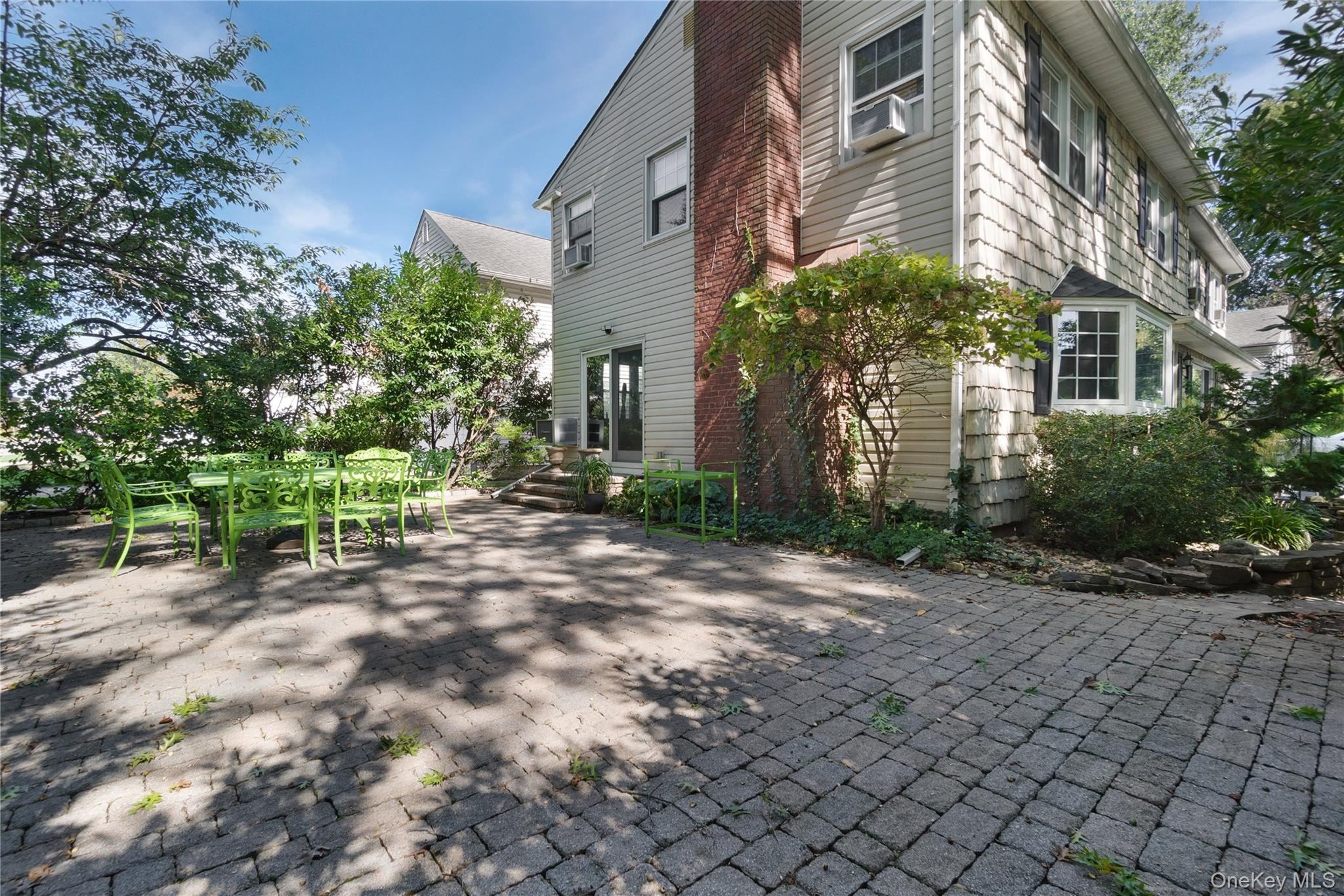 37 Bayberry Avenue — photo 21