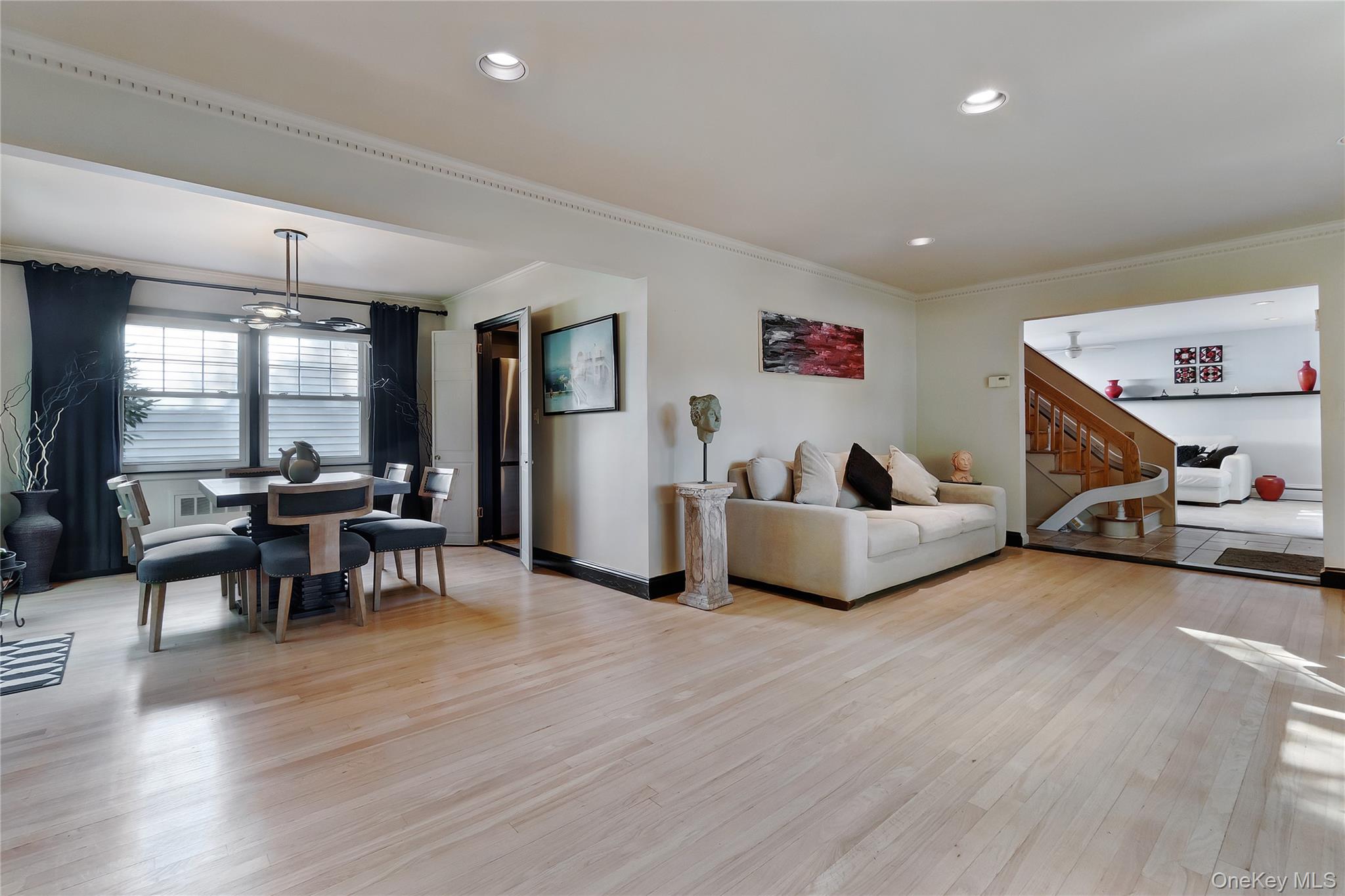 37 Bayberry Avenue — photo 5