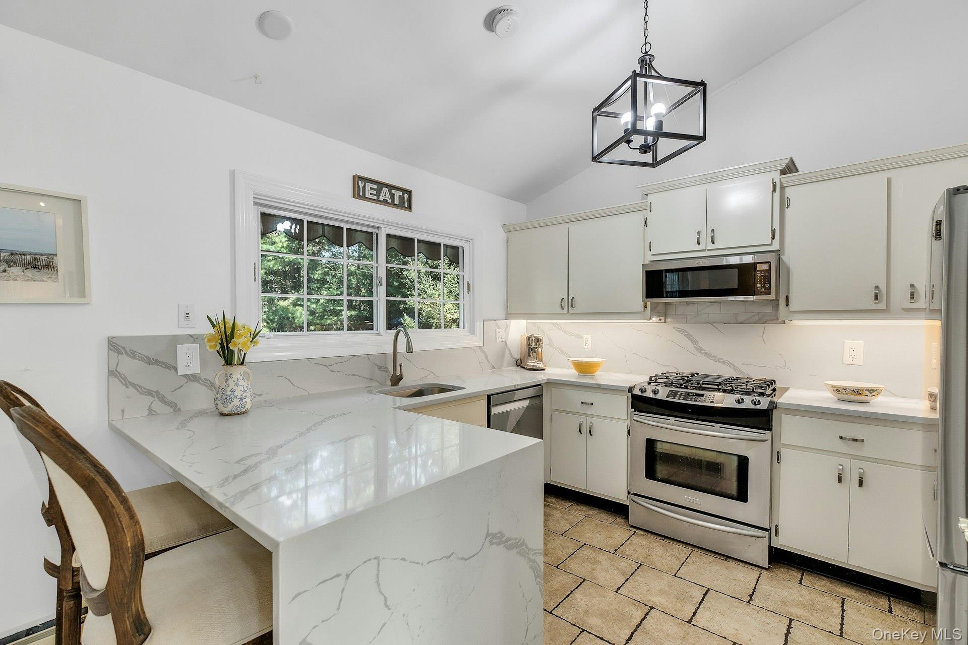 111 Bay Avenue — photo 11