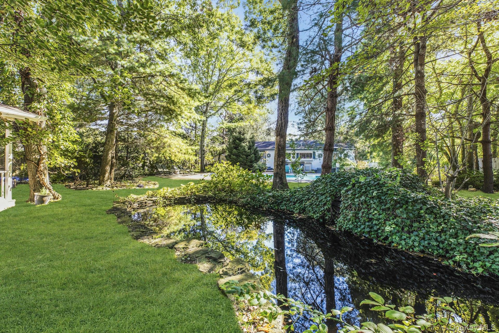 111 Bay Avenue — photo 34