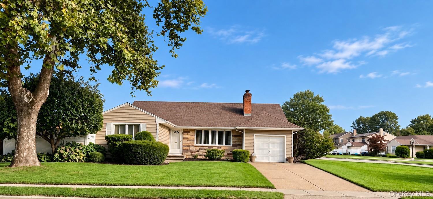 3473 Hawthorne Drive, Wantagh