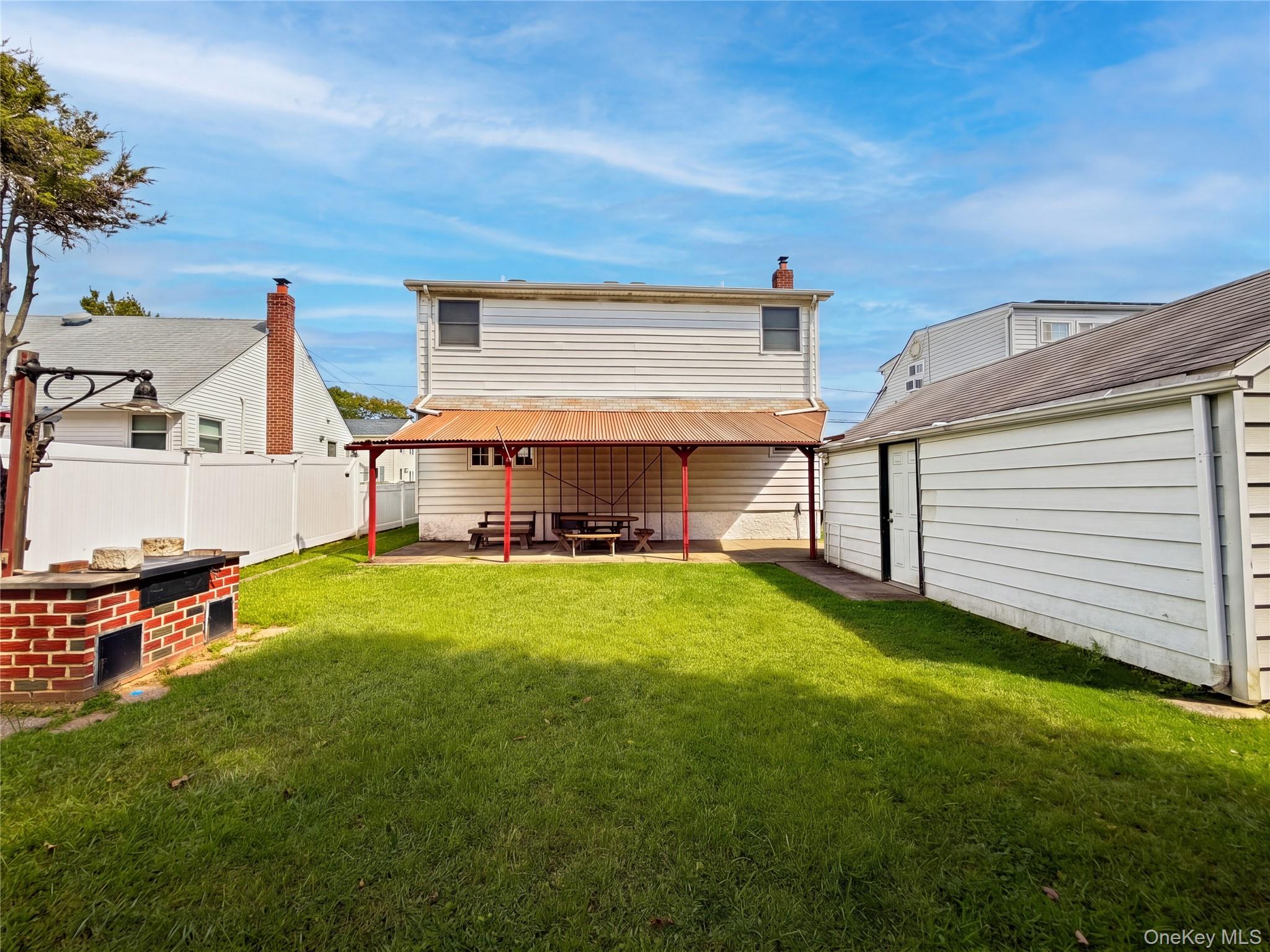 78 Gates Avenue — photo 28