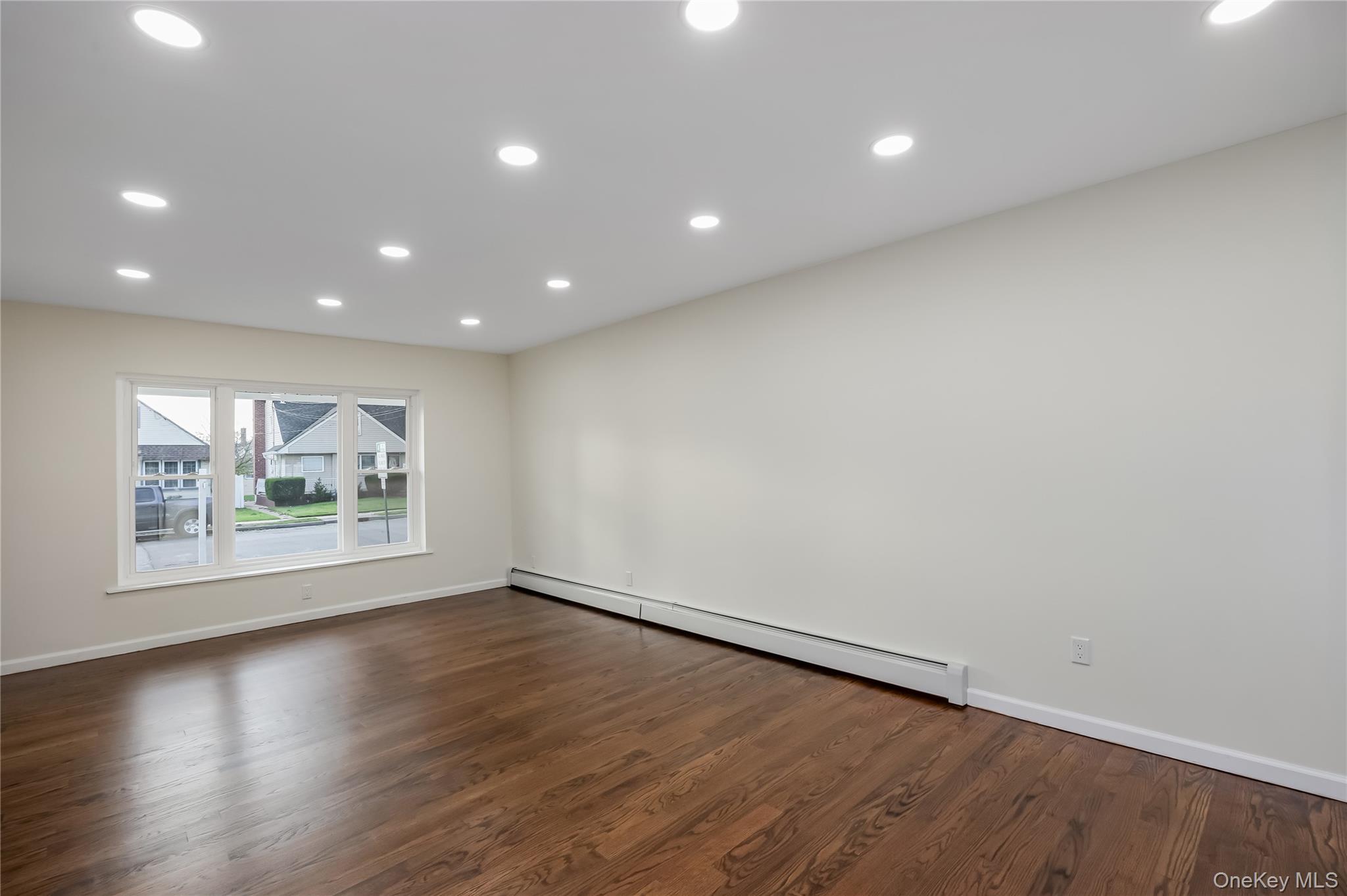 200 Raff Avenue — photo 7