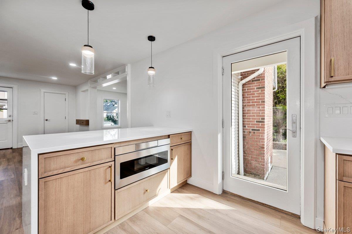 139 Coronado Street — photo 12