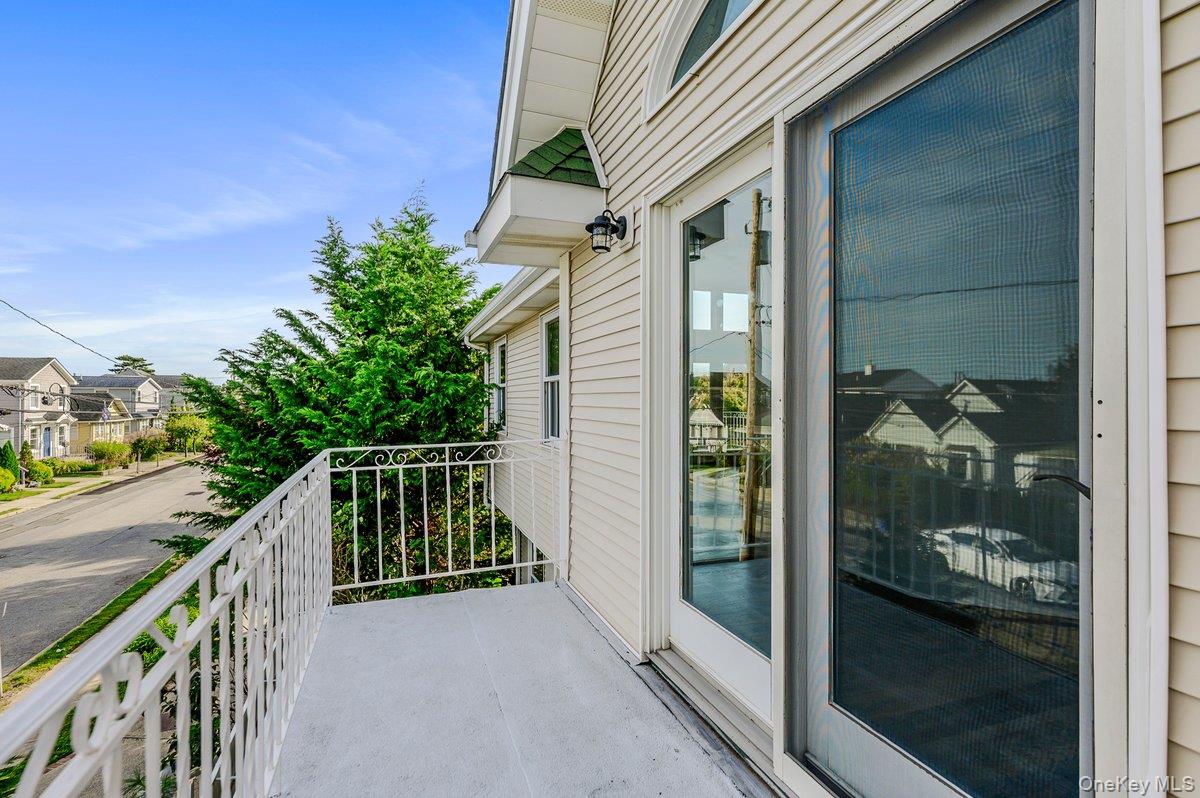 139 Coronado Street — photo 19