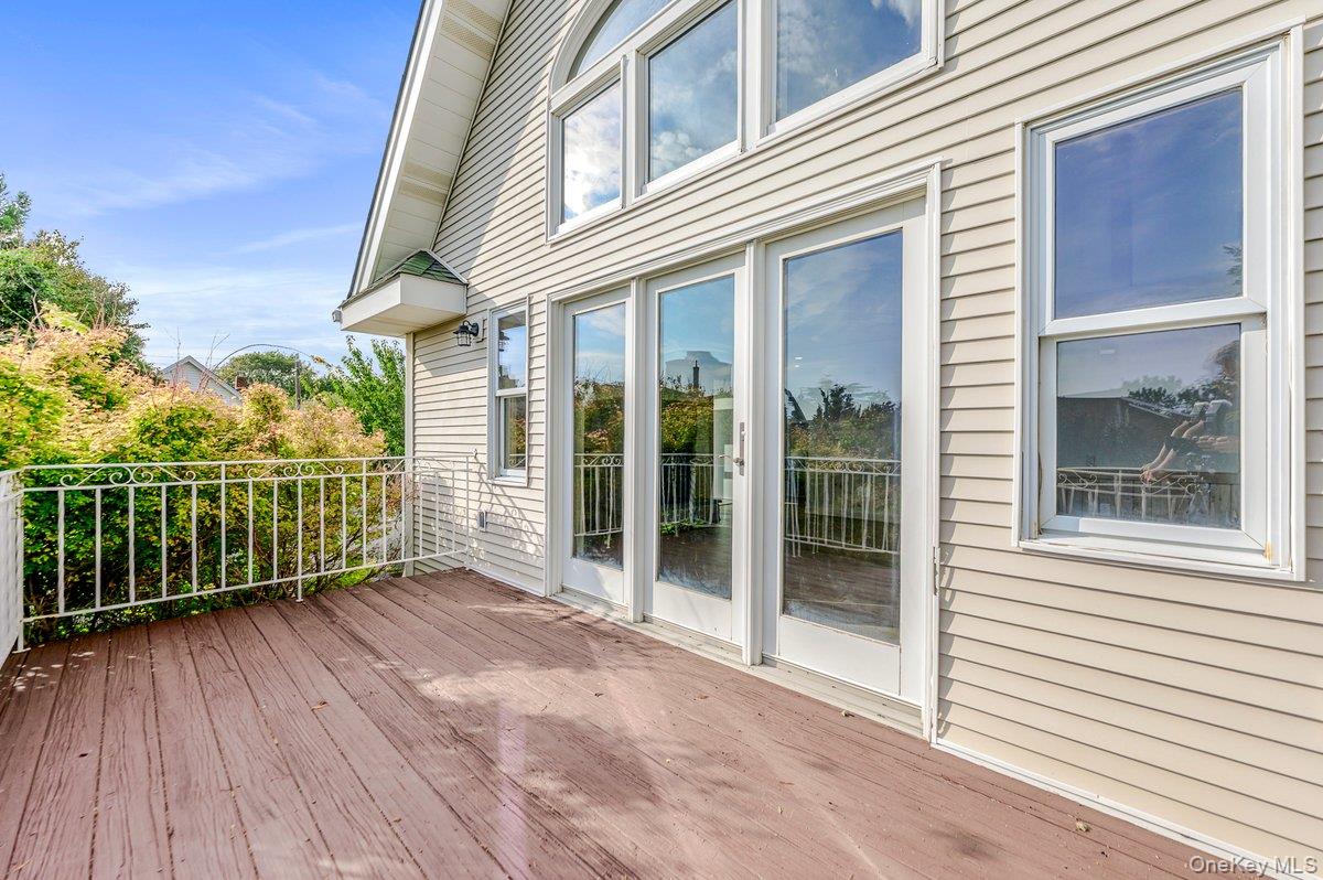 139 Coronado Street — photo 26