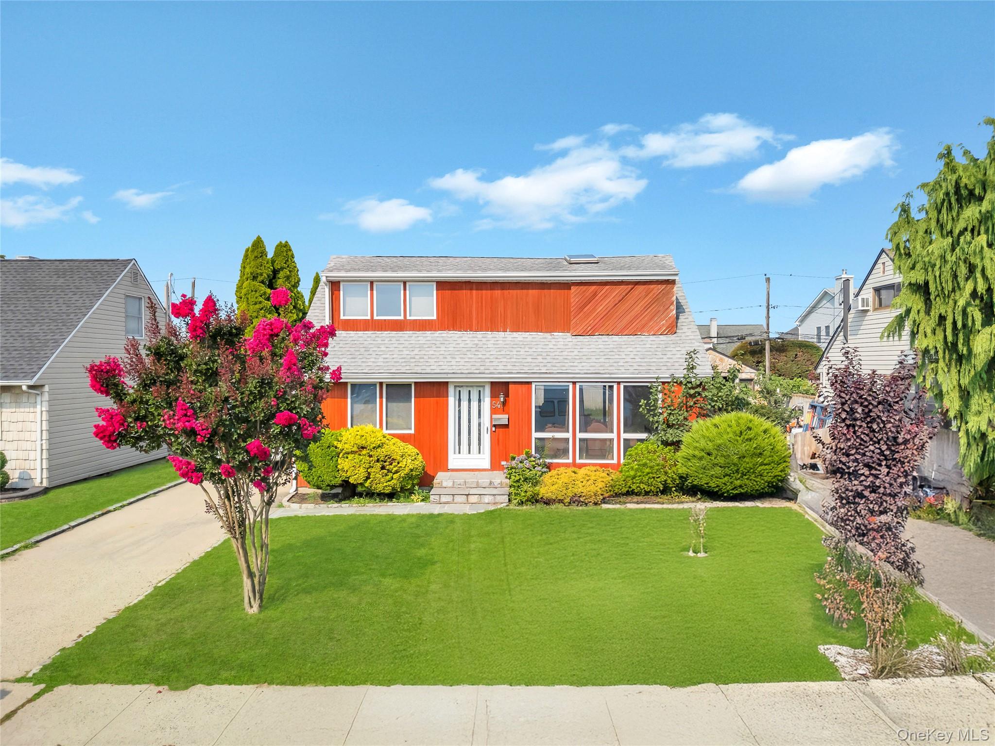 54 Briggs Street, Hicksville