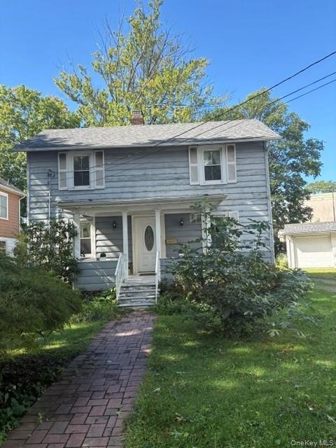 12 West End Avenue, Great Neck