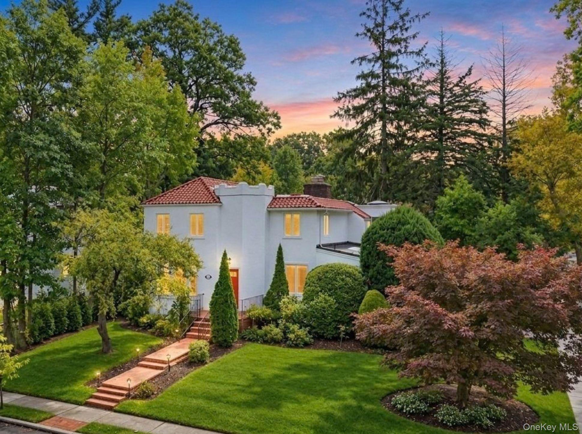 118 Baker Hill Road, Great Neck