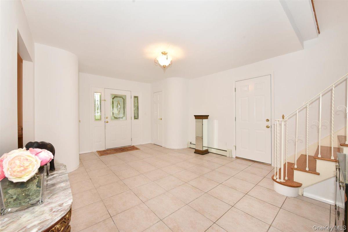 17 Greenvale Drive — photo 2
