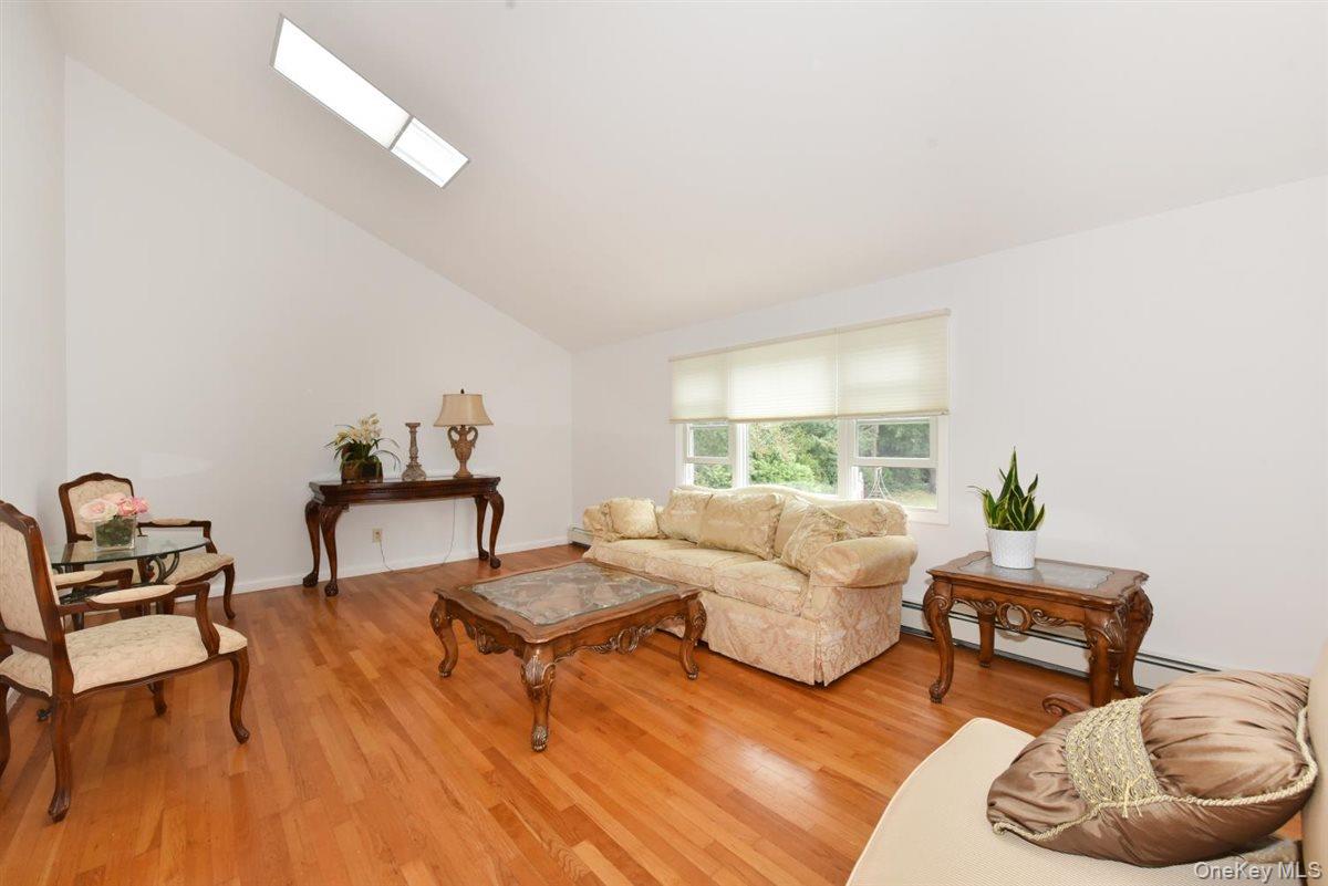 17 Greenvale Drive — photo 3