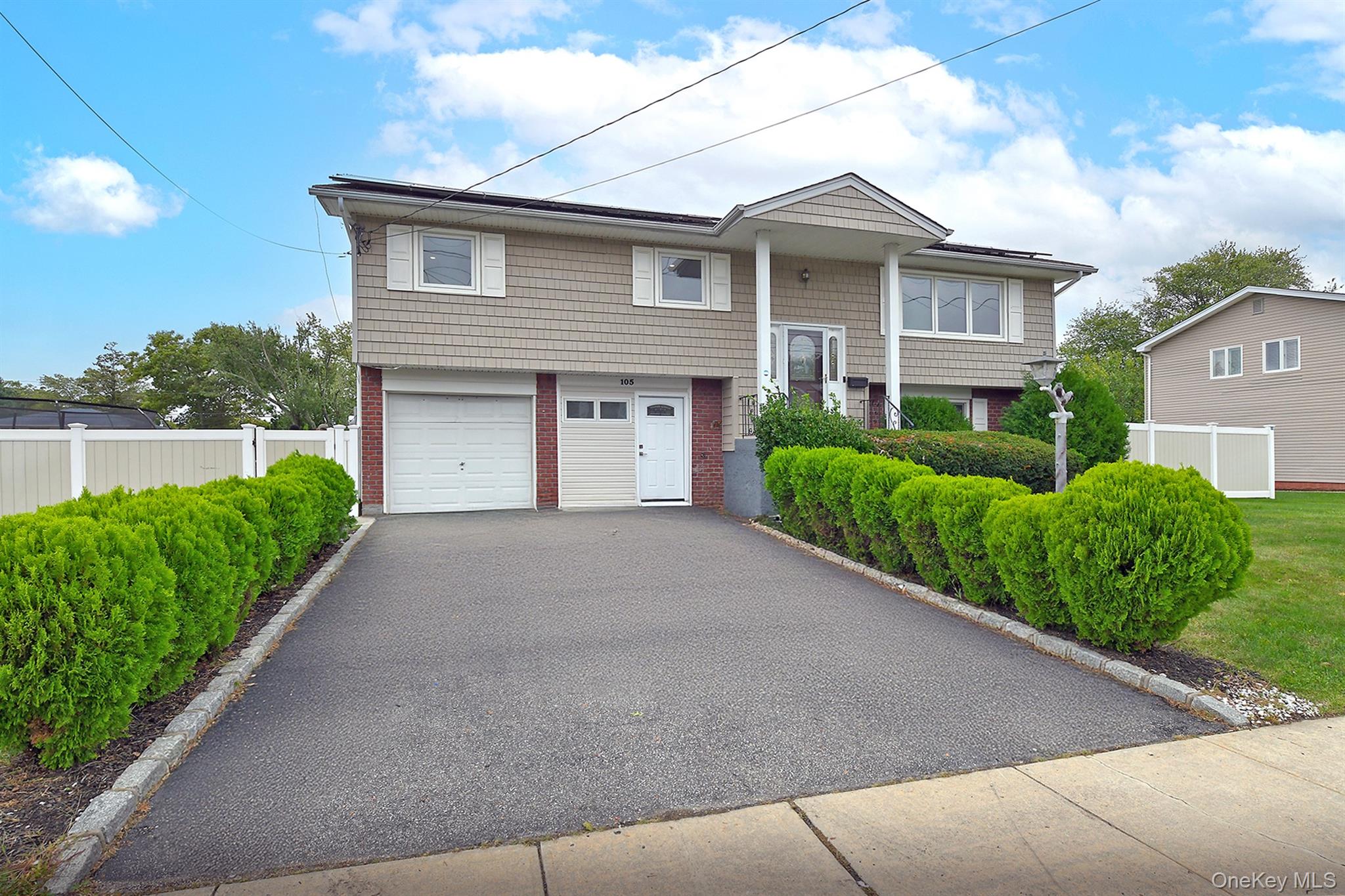 105 Lewis Avenue — photo 2