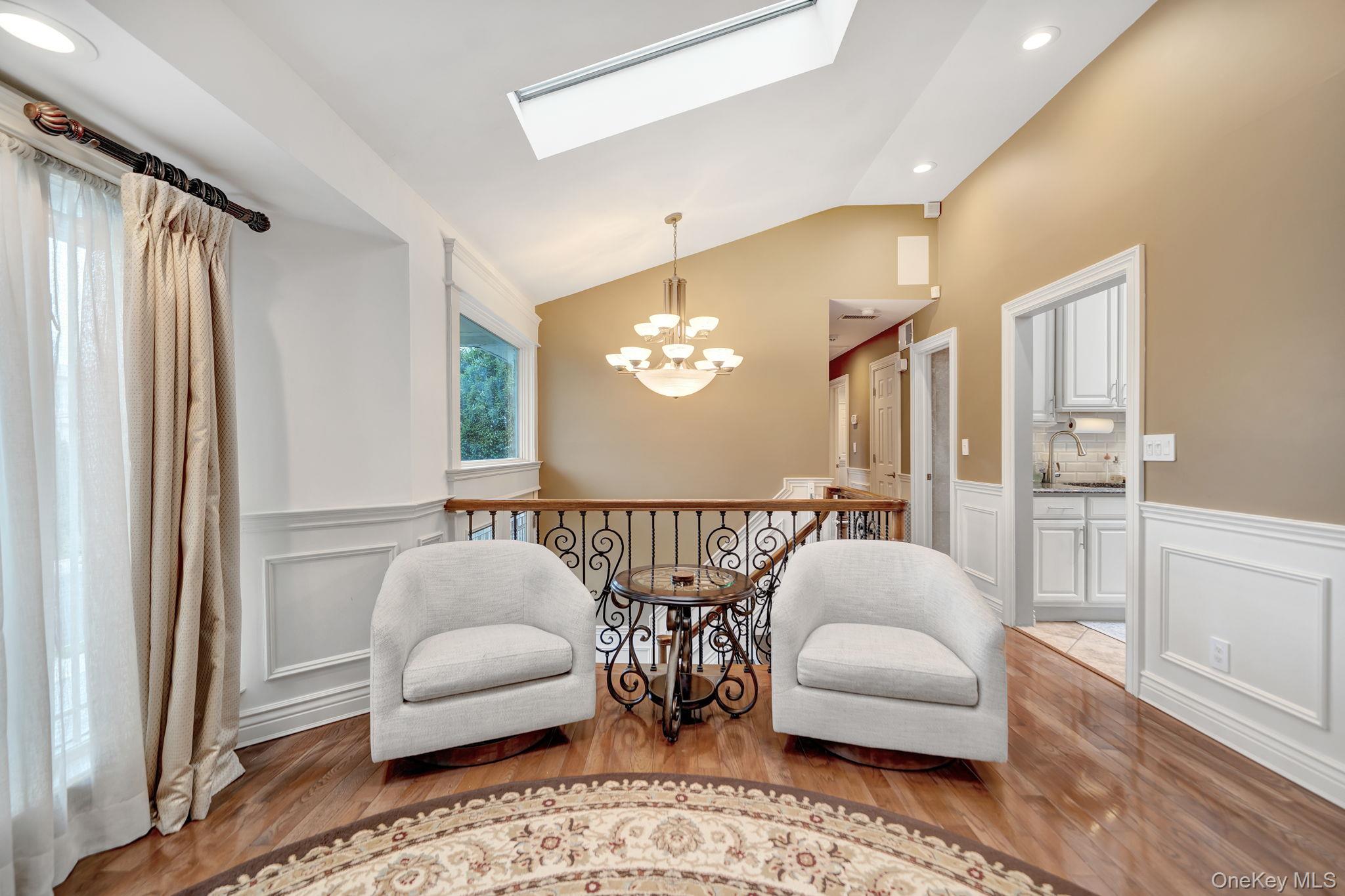 2817 Riverside Drive — photo 10