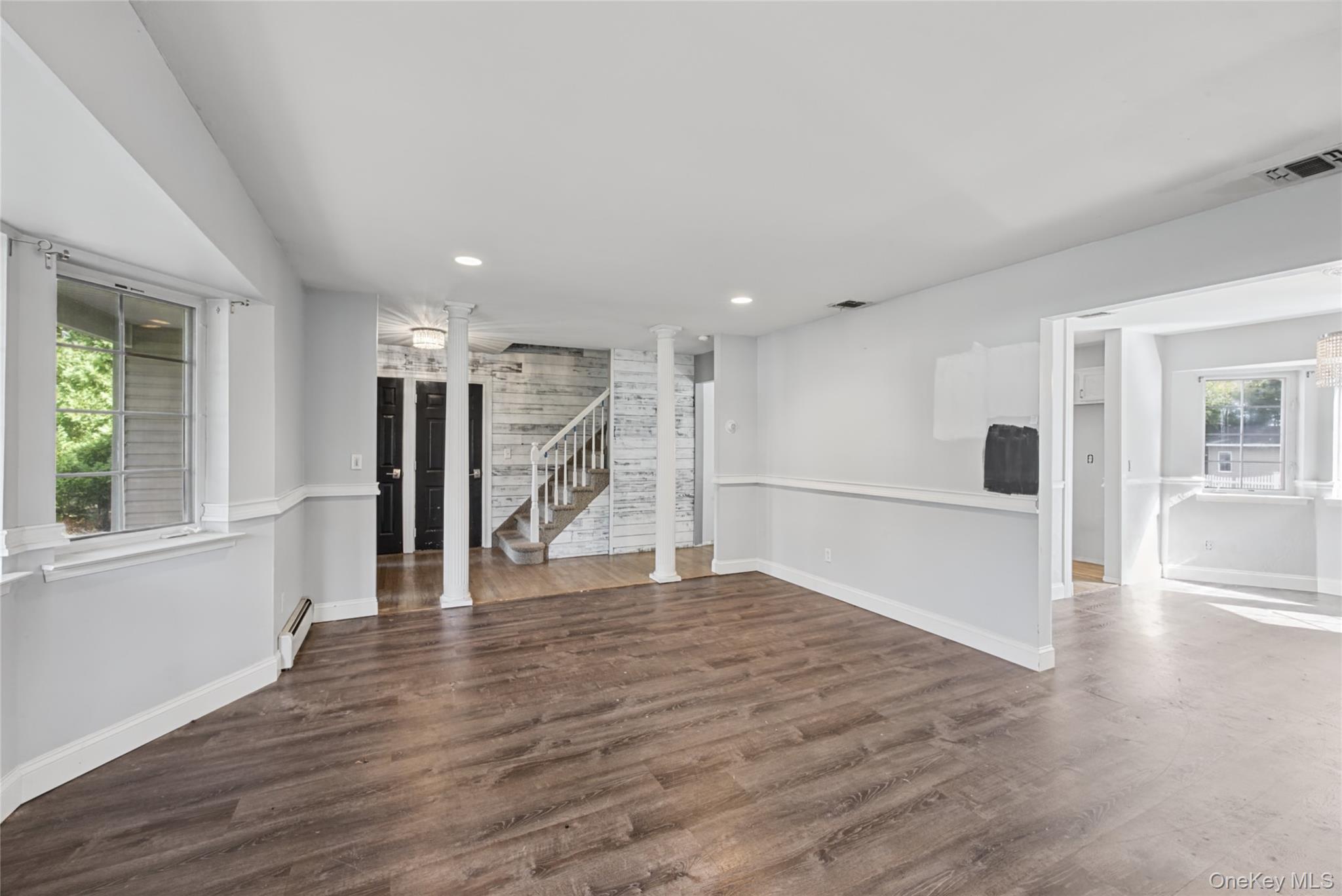16 Jamaica Avenue — photo 11