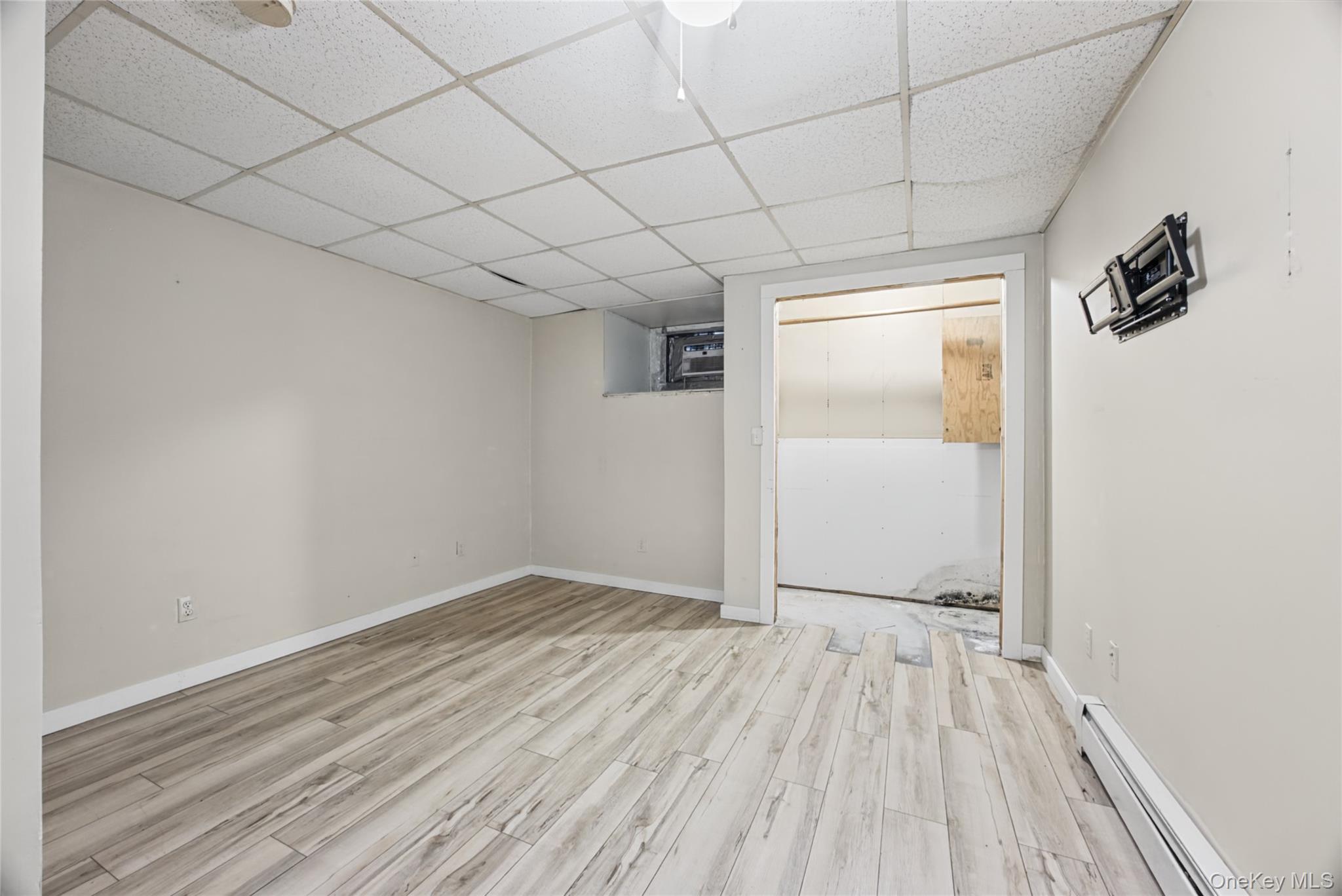16 Jamaica Avenue — photo 28