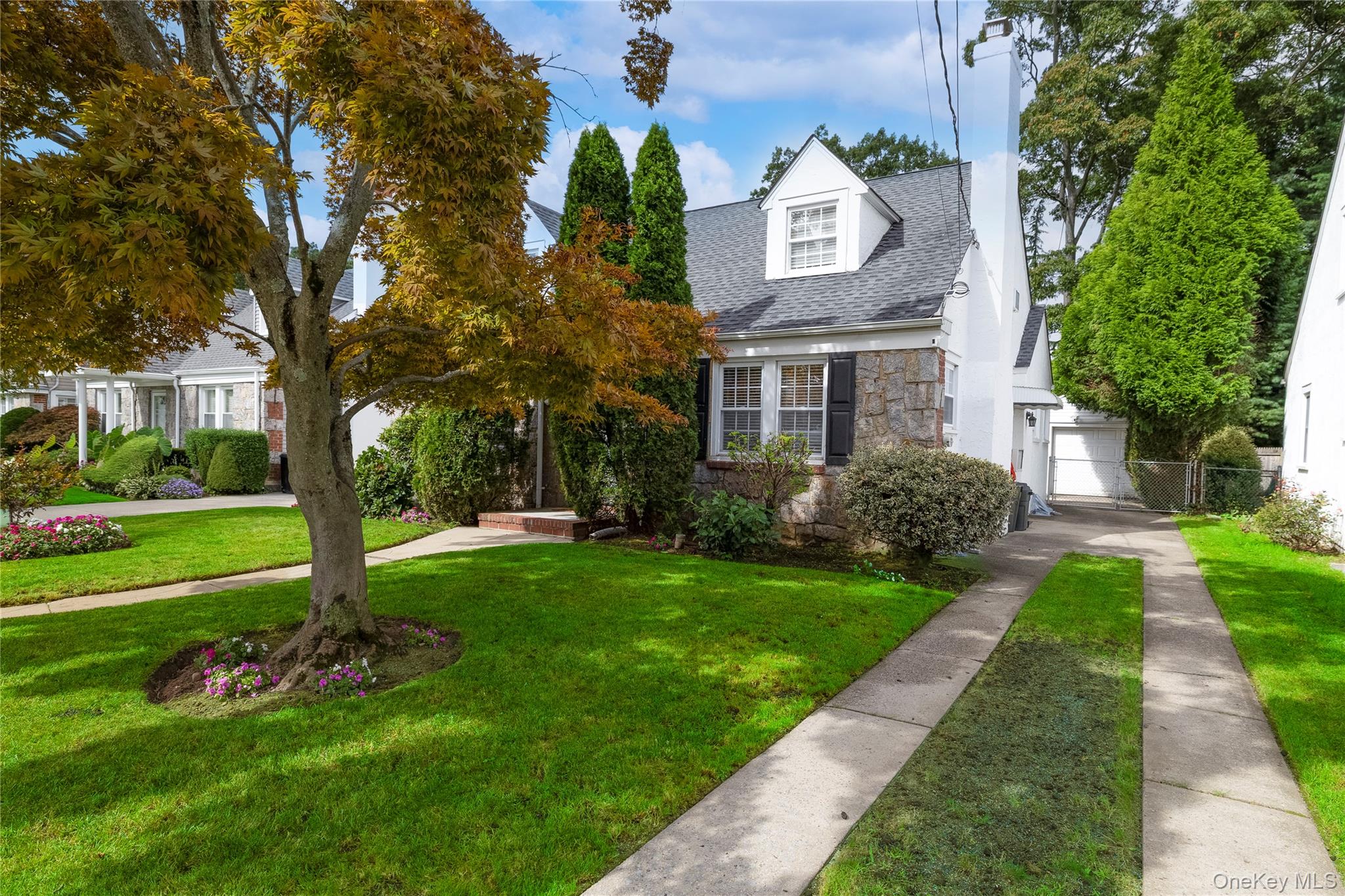 408 Jackson Avenue — photo 2