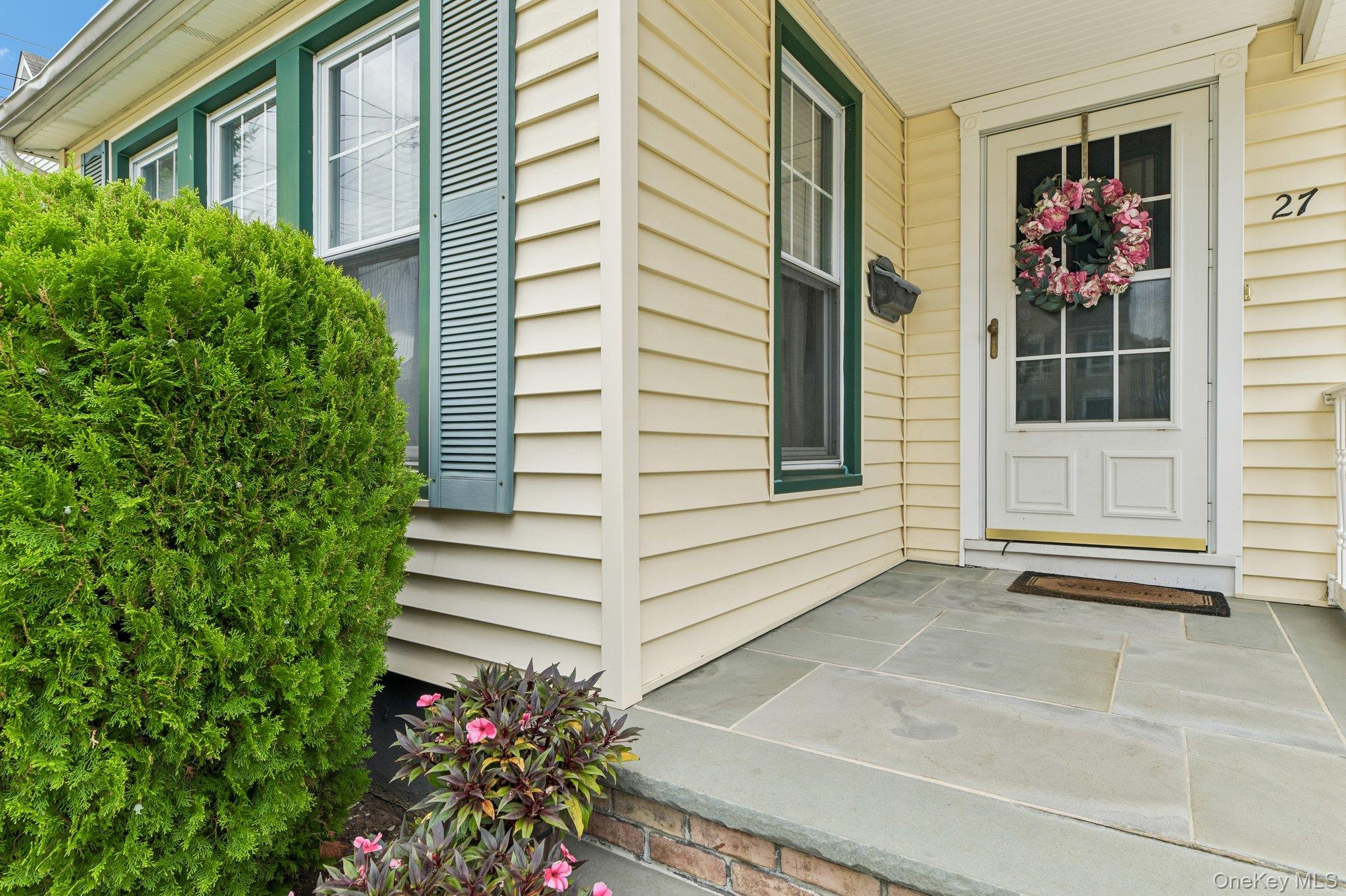 27 Juniper Avenue — photo 3