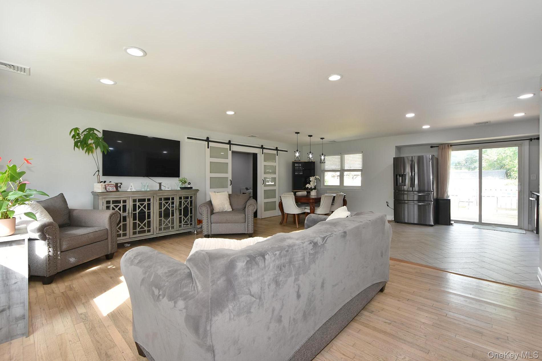 33 Jarvin Road — photo 3