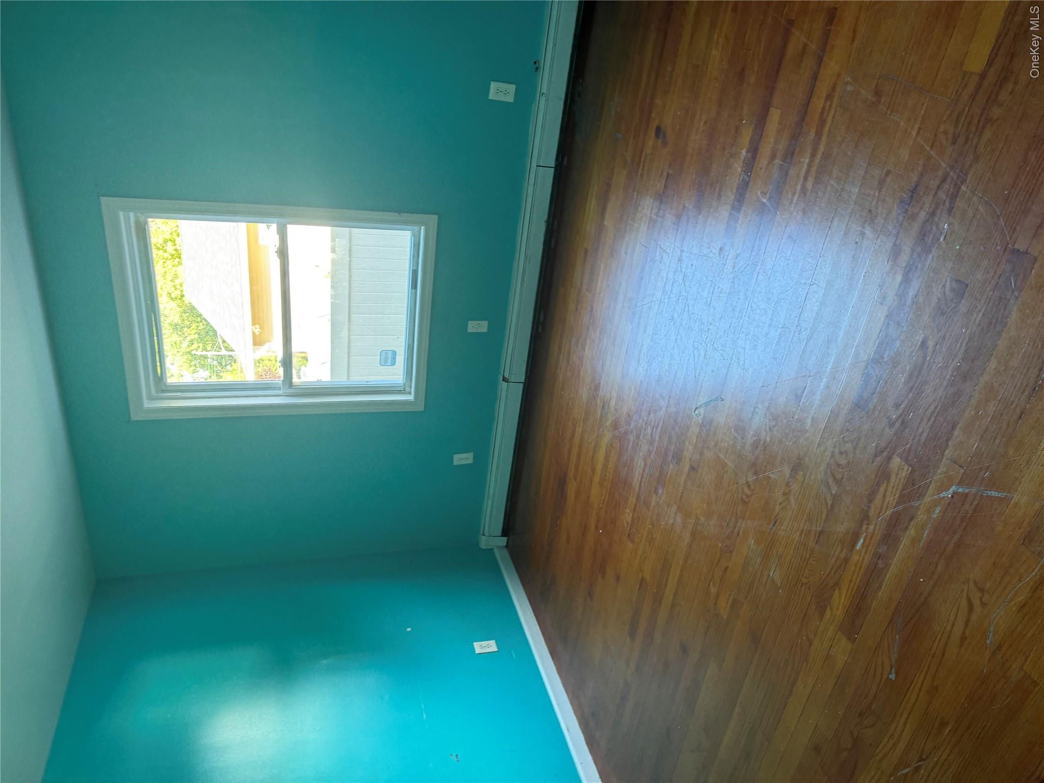 346 Sheridan Street — photo 8