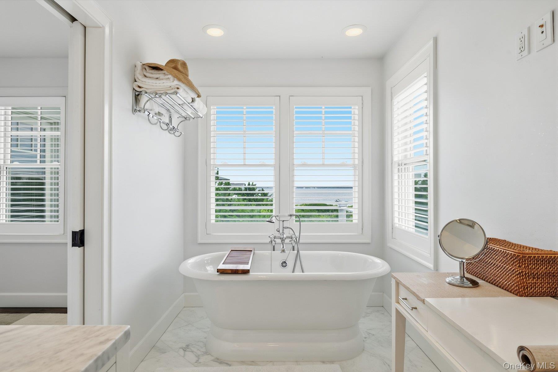 824 Dune Road — photo 14
