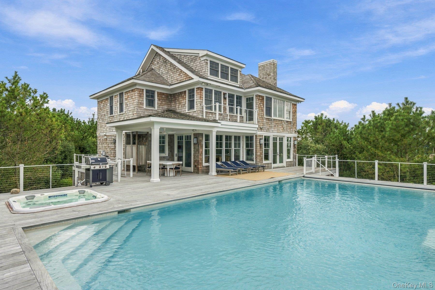 824 Dune Road, Westhampton Dunes