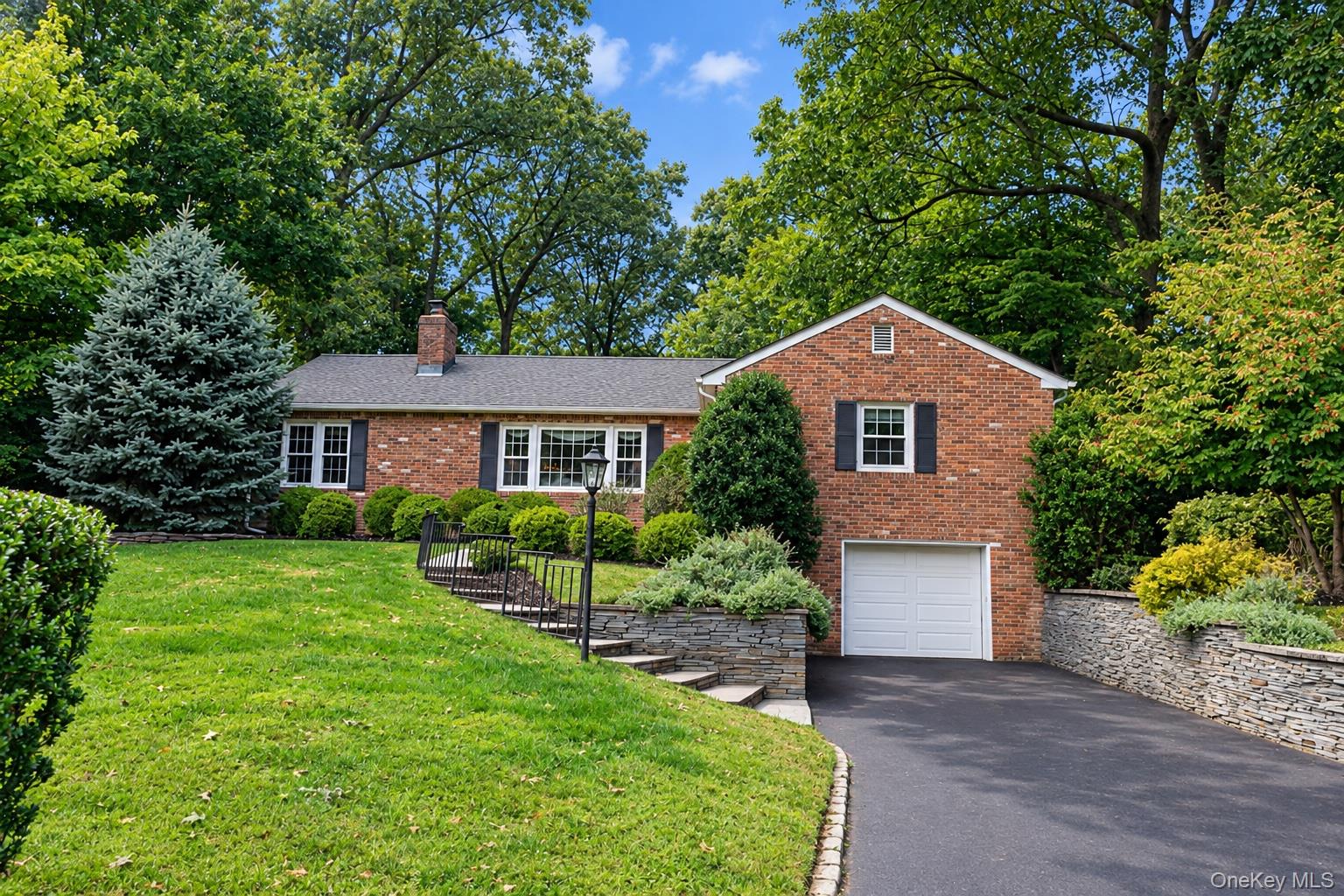 83 Christian Avenue, Stony Brook