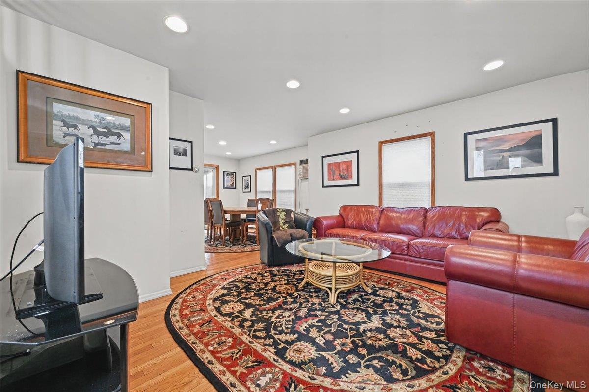 309 Frederick Avenue — photo 6