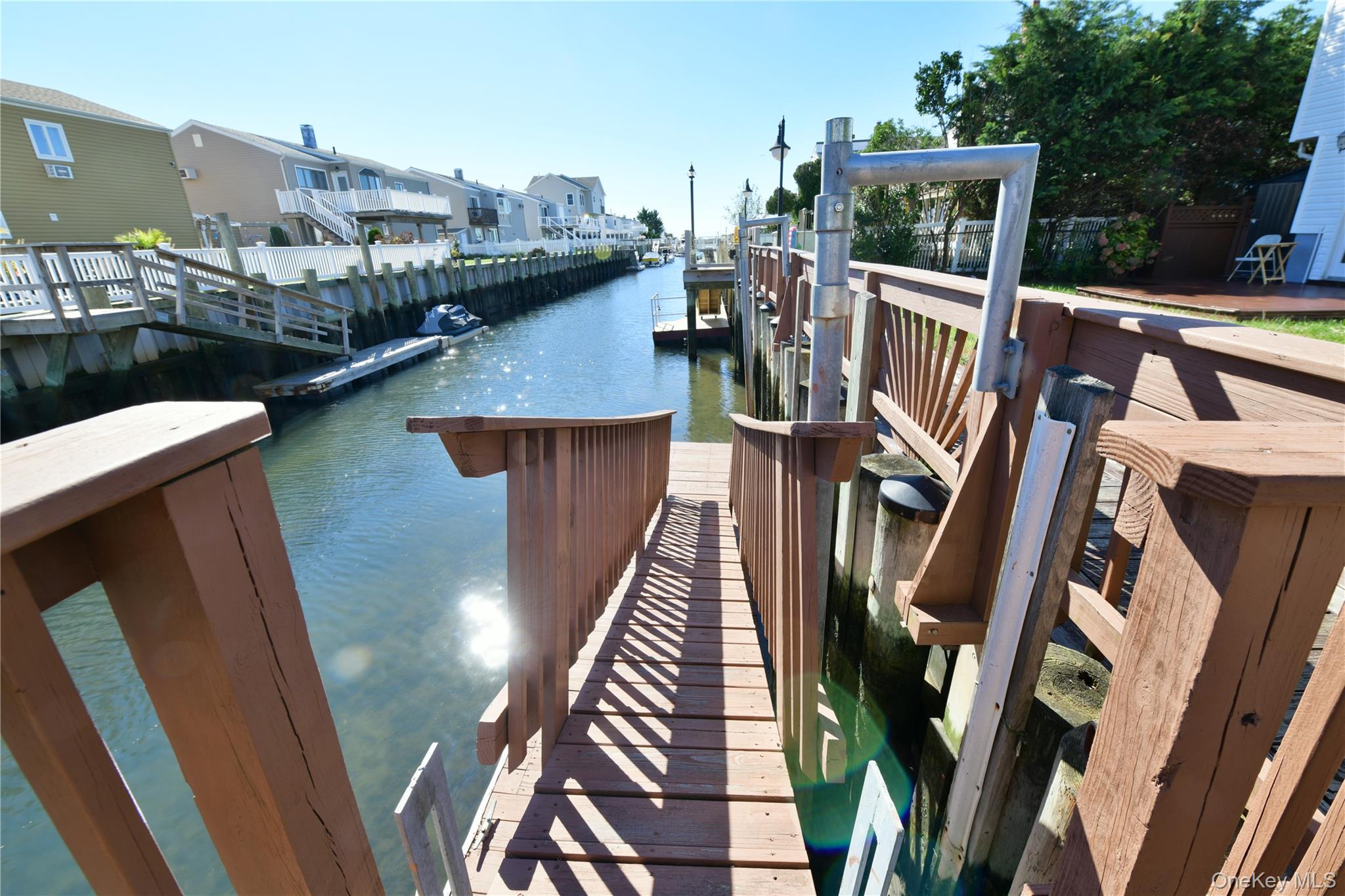 925 Long Beach Avenue — photo 33
