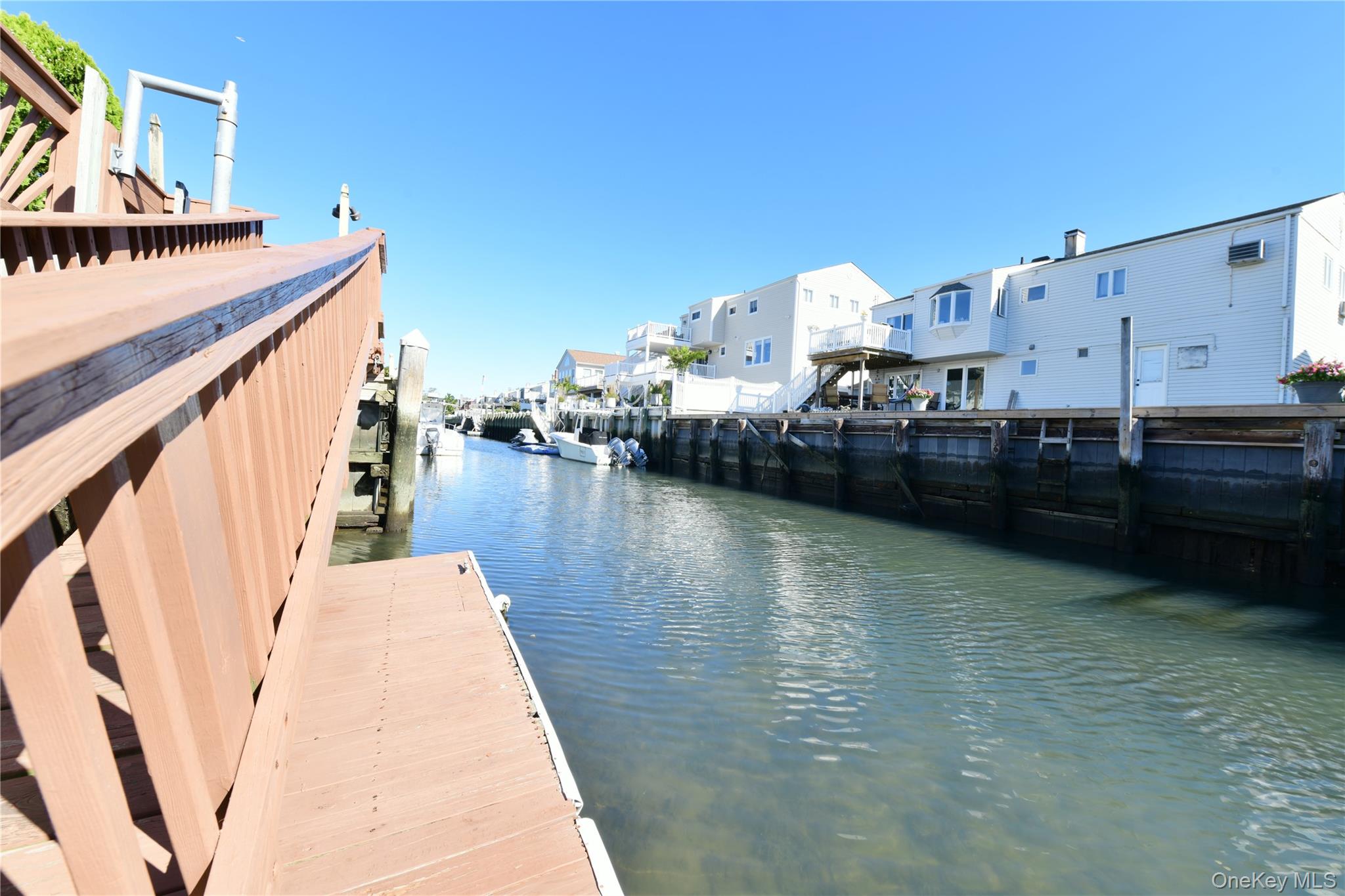 925 Long Beach Avenue — photo 34