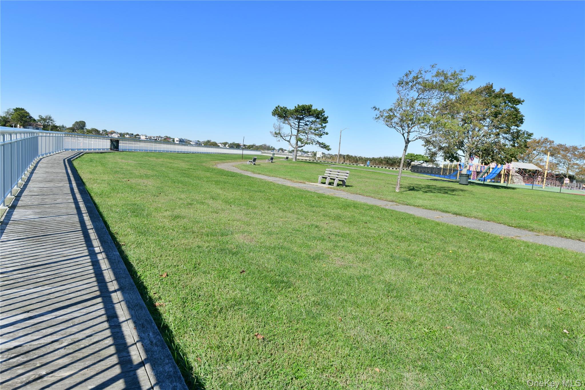 925 Long Beach Avenue — photo 42